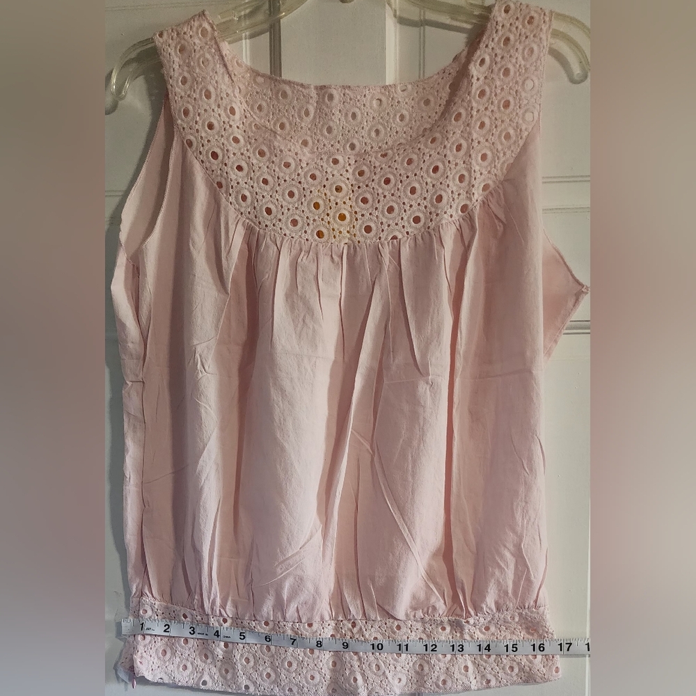 PIP & PUCK Tops.         SIZE L and M. NWOT Bundle of 3